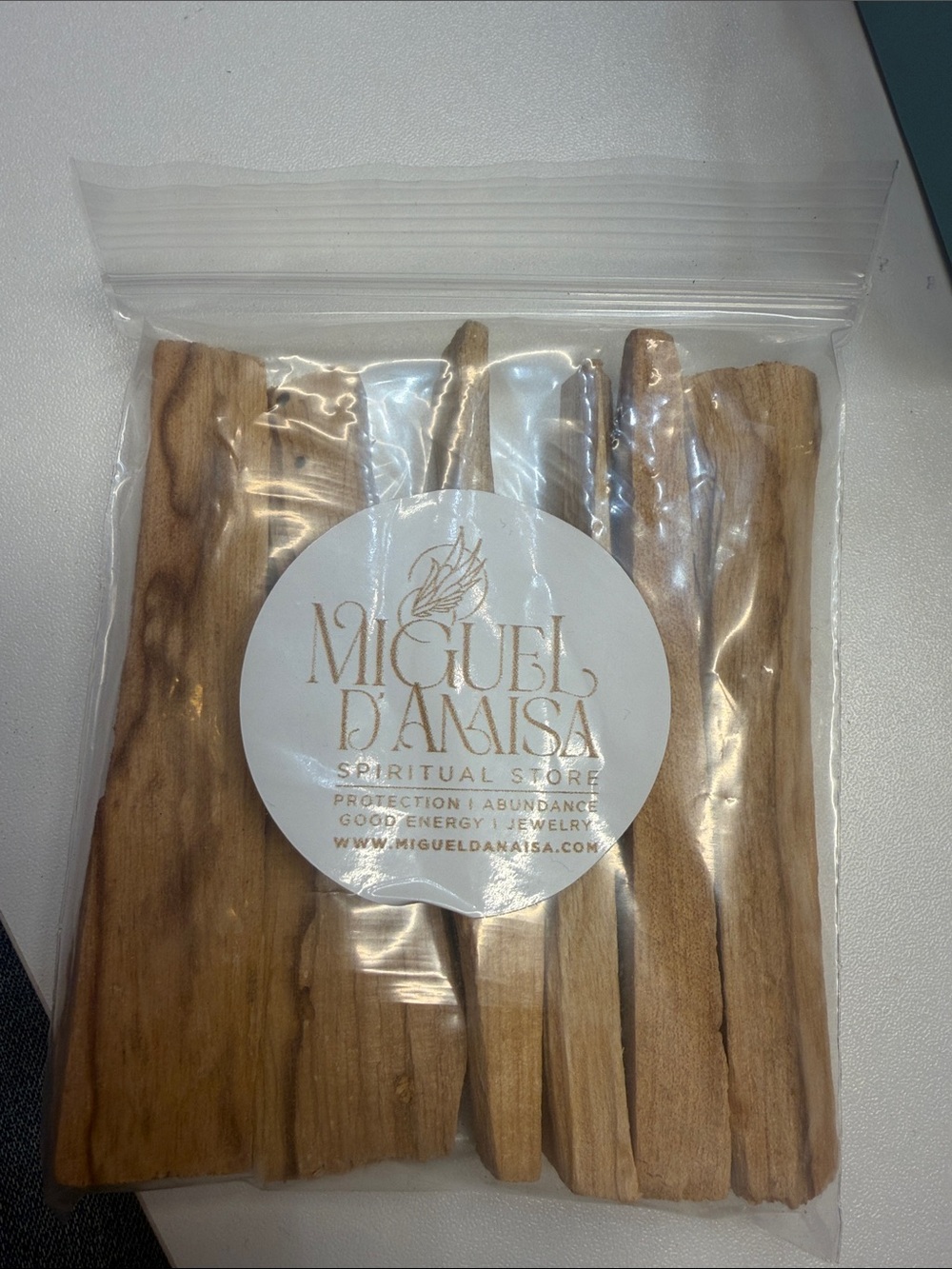 Natural Palo Santo Sticks - Brown
